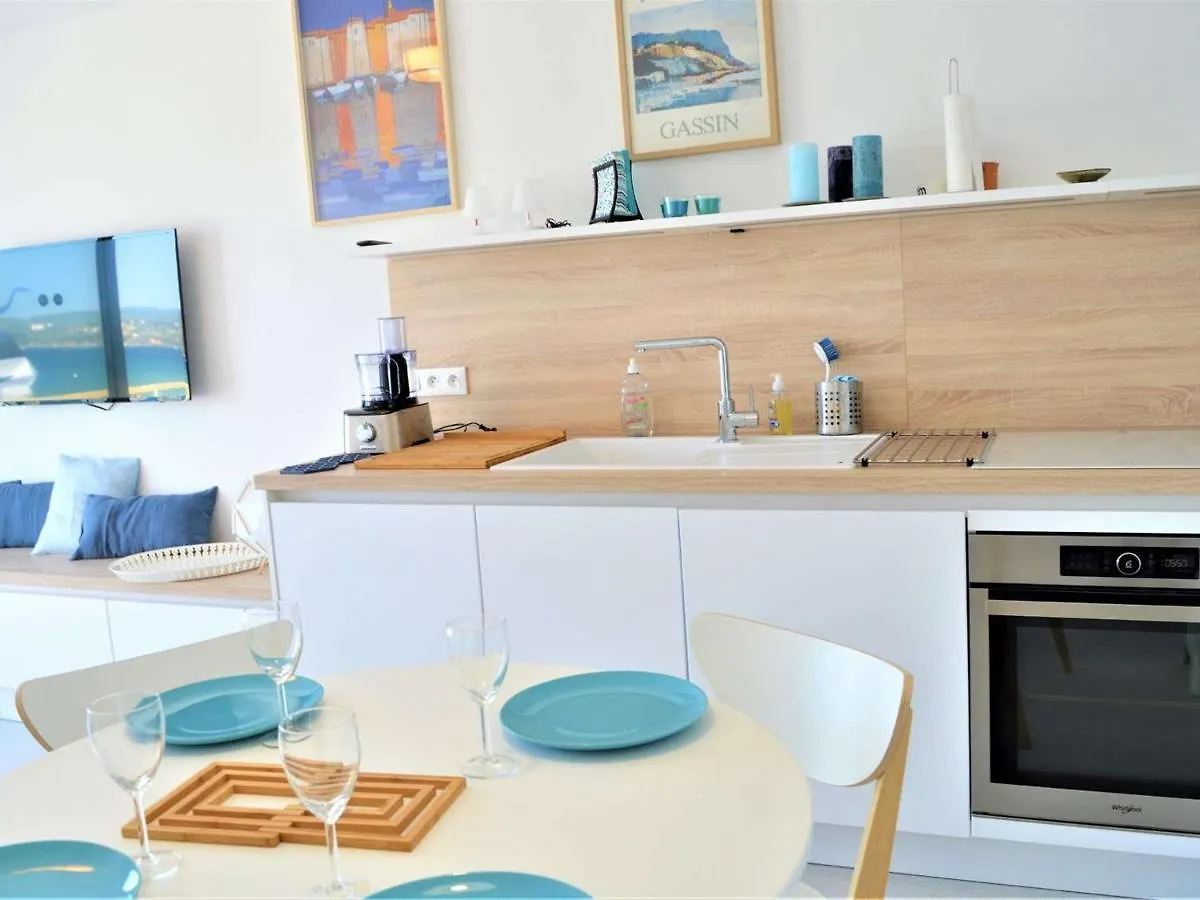Appartement T2 Climatise Avec Parking A Cavalaire-Sur-Mer - Fr-1-226B-72 フランス